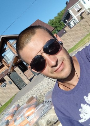 MIShA KUZNETsOV, 21, Russia, Magnitogorsk