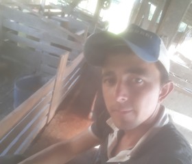 Carlos, 21, San Juan Bautista