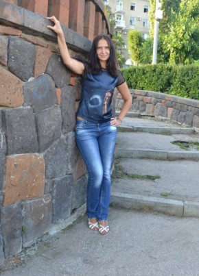 Irina, 40, Russia, Saratov