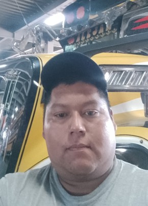 Alex Marroquín, 28, República de Guatemala, Chimaltenango