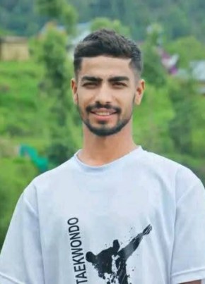 Tkd player из Kathmandu 18 лет