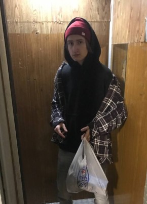кирилл из Кунгура 22 года