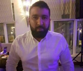 Sami, 39, Hurth