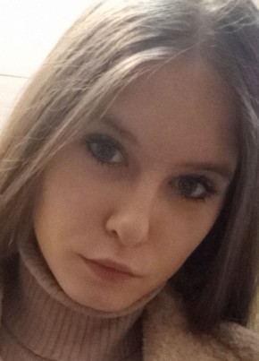 Аня, 18, Россия, Санкт-Петербург