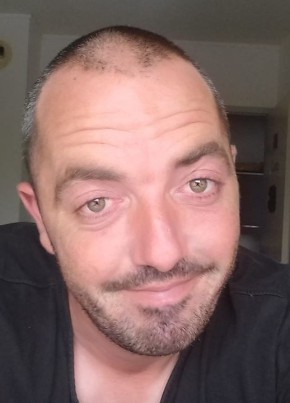 Arnaud, 38, République Française, Hénin-Beaumont