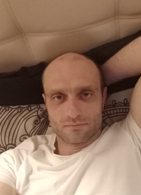 Evgeniy, 41, Russia, Tyumen
