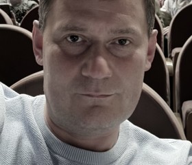 Maksim, 46, Moscow