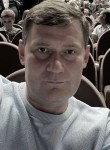 Maksim, 46, Moscow