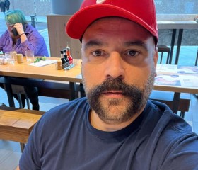 Lev, 42, Yekaterinburg
