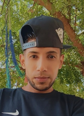 JH, 33, Venezuela, Barcelona