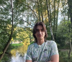 Emil, 30, Moscow