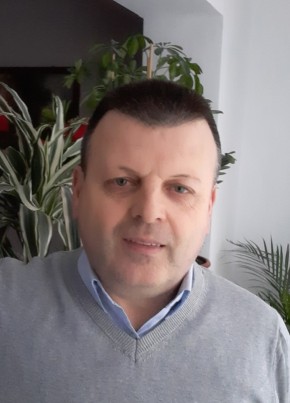 Ionuț , 44, Romania, Aiud