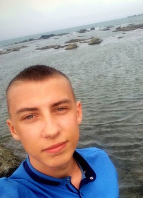 Антон, 26, Россия, Жирновск