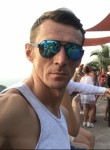 Alex, 45, Moscow