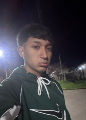 Nacho, 18, Argentina, La Plata