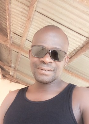 Dominik, 33, République Togolaise, Badou
