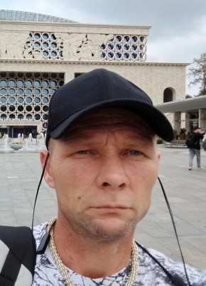 Петр из Краснодара 42 года