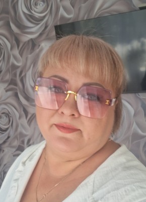 Елена из Саратова 42 года