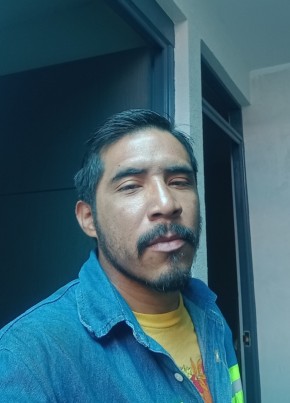 David из Santa María del Río 18 лет