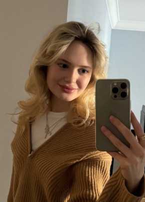 Olya, 27, Russia, Samara