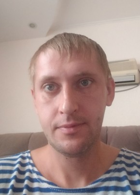 Роман из Черлака 36 лет
