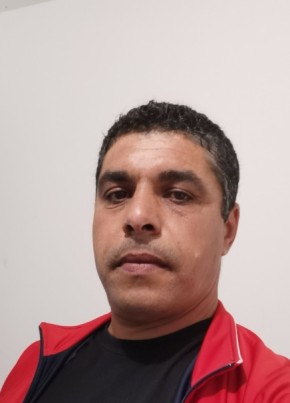 Mohamed, 43, République Française, Bobigny
