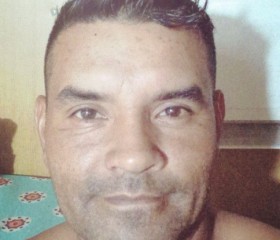 Juan, 47, Pilar