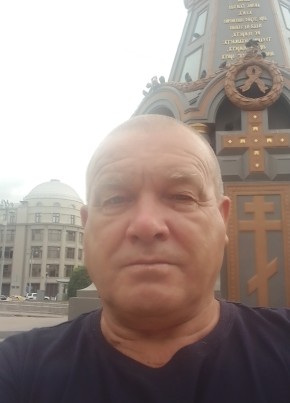 Виктор, 63, Россия, Армавир