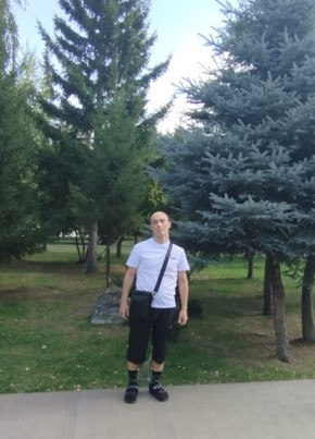 Aleksey, 32, Russia, Omsk