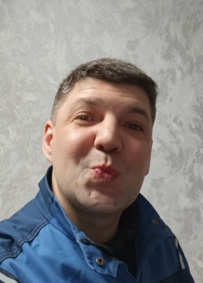 Денис из Череповеца 41 год