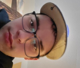 Joshua, 19, Edmonton