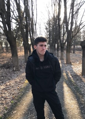 Artem, 23, Russia, Adler