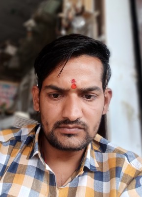 Ravi Sharma, 31, India, Bhopal