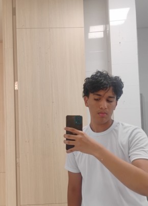 Steven из Santiago de Cali 18 лет