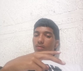Carlos, 23, Puerto La Cruz