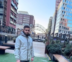 منصور, 22, City of London
