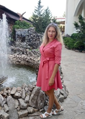 Николь из Луганска 43 года