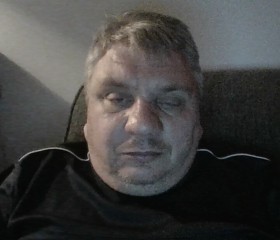 pierre, 60, Montreal
