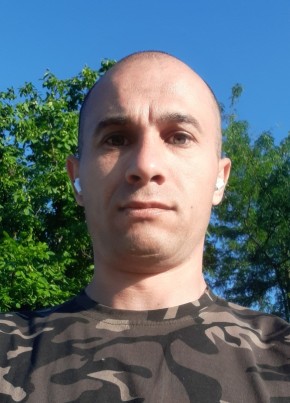 Mihail из Bălți 31 год