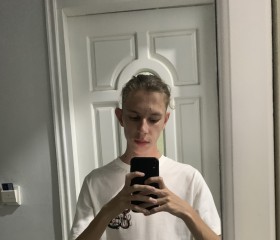 Bogdan, 18, Nha Trang