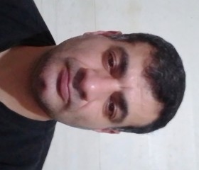 R, 42, Baku