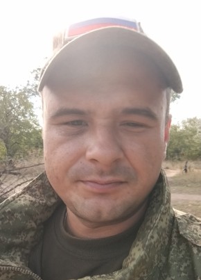 Илья Иванов из Угры 30 лет