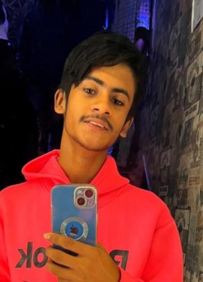 Surjo, 18, India, Delhi