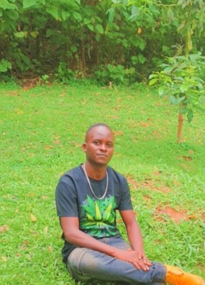 Brian, 36, Uganda, Kampala