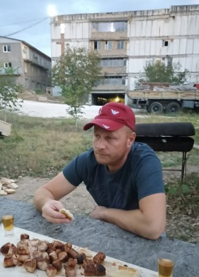 Павел, 35, Россия, Симферополь