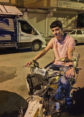 enes  zeren из Diyarbakır 29 лет