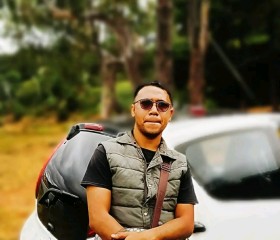 Rindra, 28, Antananarivo