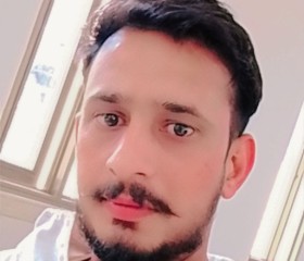 Malik, 24, Sheikhupura