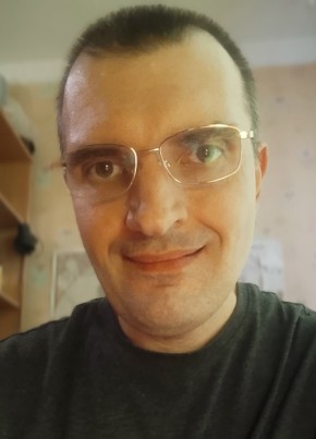 СЕРЁЖА из Гатчины 43 года