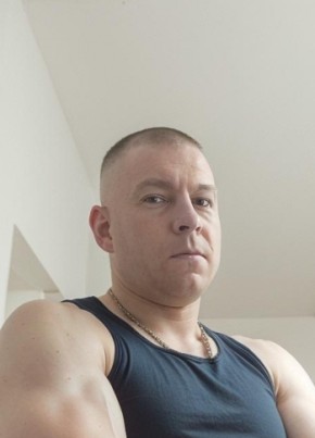 Денис из Новокуйбышевска 39 лет
